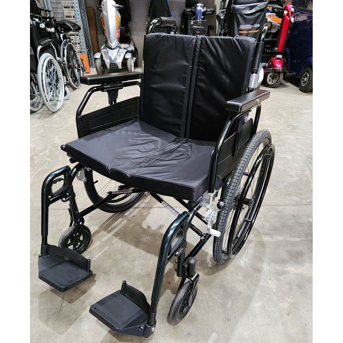 Fantom Drive effect folding wheelchair